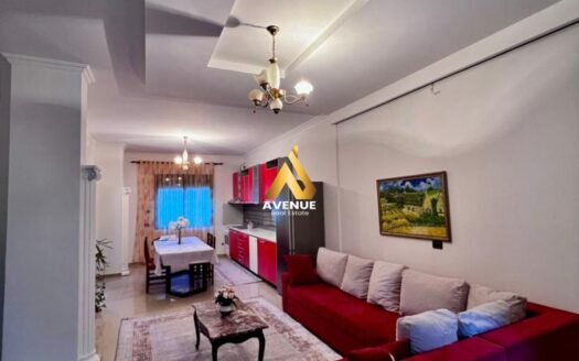 SHTËPI ME QIRA – NË  SELITË