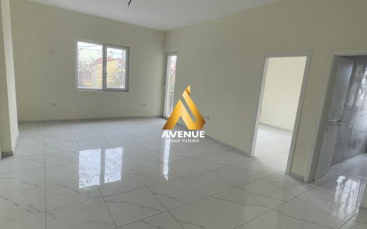 AMBIENT ME QIRA – BULEVARDI BLU, KAMËZ