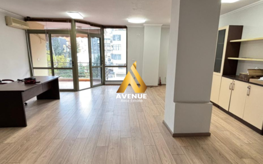 SHITET APARTAMENT PRANE 21 DHJETORIT