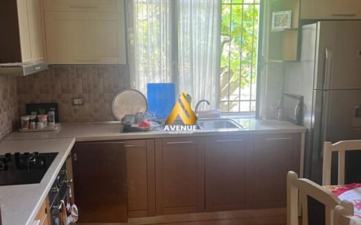 JEPET SHTEPI ME QIRA – LAPRAKE