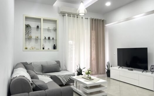 JEPET ME QERA APARTAMENT LUKSOZ 1+1 -KOPSHTI BOTANIK