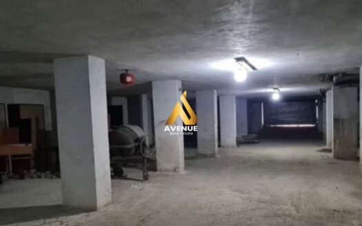 2 Poste Parkimi në Shitje –  Rruga e Kavajës