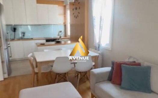 APARTAMENT ME QIRA 3+1+2 QENDRA KRISTAL TIRANË