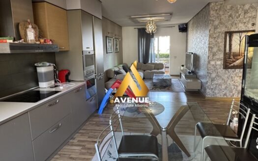 Shitet Apartament Luksoz 2+1+2 Banja+2 Ballkone Kodra e Diellit 1, Tiranë