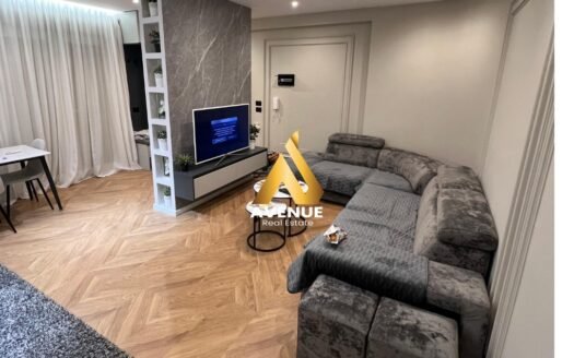 Jepet me qera apartament 1+1 luksoz te Kodra e Diellit 1, Tiranë
