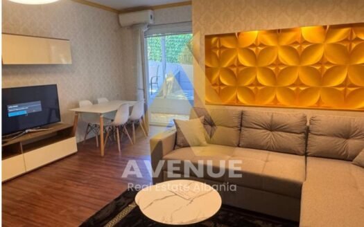JEPET ME QERA  APARTAMENT 2+1+ VERANDË, LIQENI I THATE , TIRANË