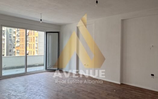 Shitet Apartament 2+1 me Verandë,Oxhaku, Tiranë