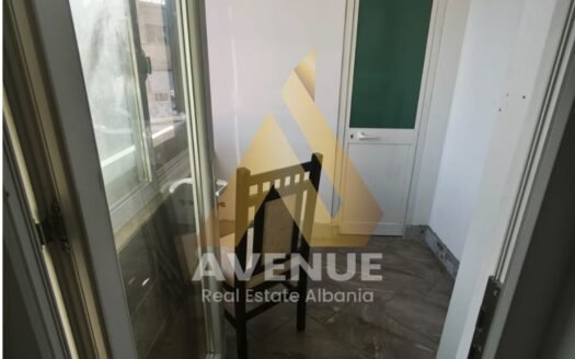 APARTAMENT 2+1 ME QERA MBRAPA SHKOLLËS VASIL SHANTO, TIRANË